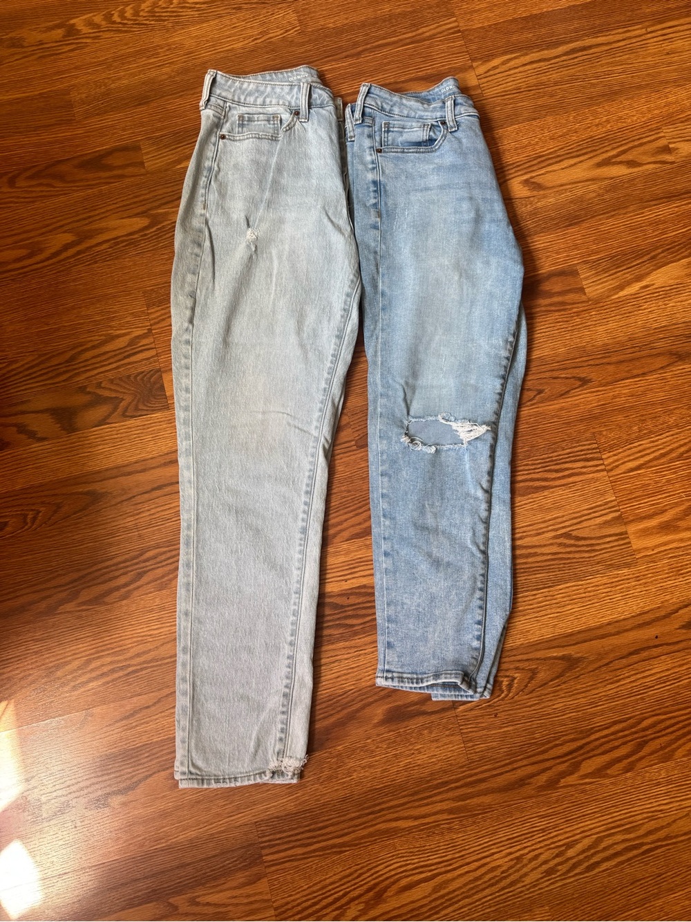 2 pairs old navy Jeans